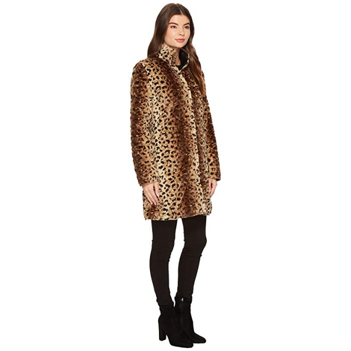Пальто хутряне Leopard Guess