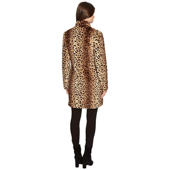 Пальто хутряне Leopard Guess