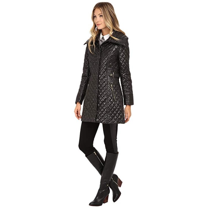 Пальто стьобана Guess